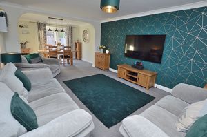 Lounge/Diner- click for photo gallery